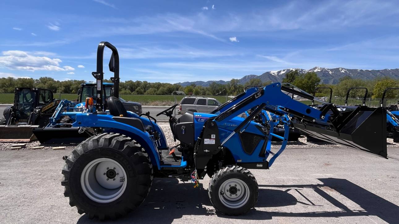 26 LS Tractor MT225S-HT